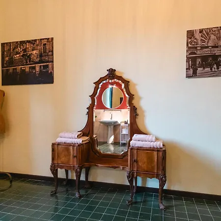 Casa Victoria Bed & Breakfast 3*