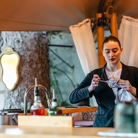 Casa Victoria Alojamento de Acomodação e Pequeno-almoço 3*